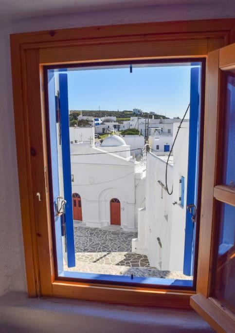 Villa Το Πάνω Σπίτι Της Μαριάνθης Márpissa Exterior foto