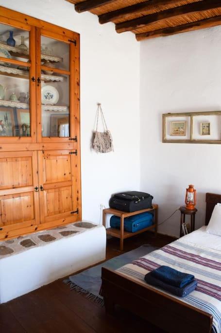 Villa Το Πάνω Σπίτι Της Μαριάνθης Márpissa Exterior foto